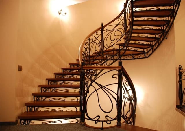 лестницы Дубна